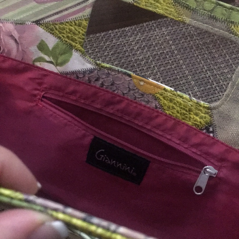 Bag - Picture 3 of 7
